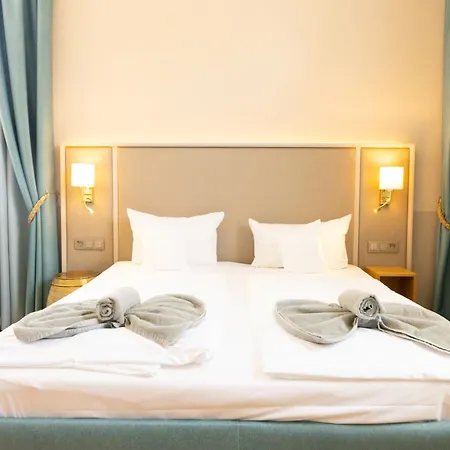 Hotel Germania 3*