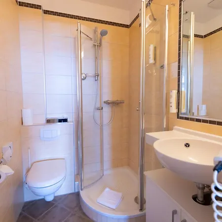 Hotel Germania 3*