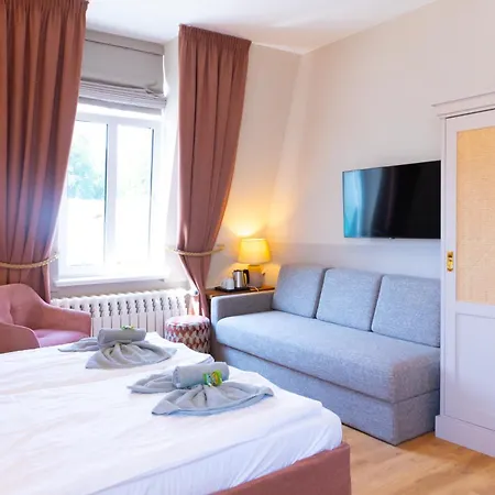 Germania Hotel 3*